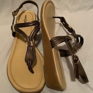 Super cute brown/gold sandals
